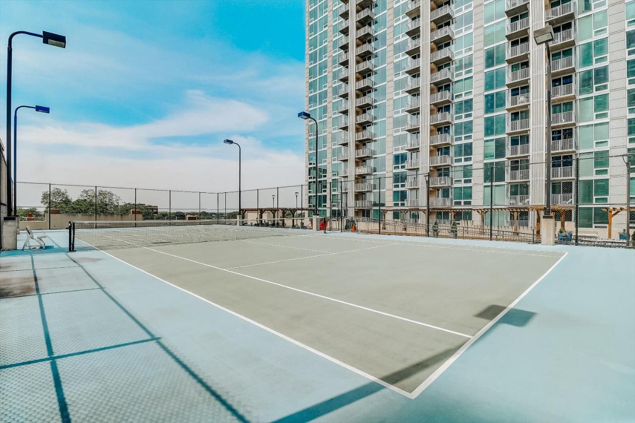 Frontdesk Skyhouse Apts Uptown Charlotte Apartamento Exterior foto