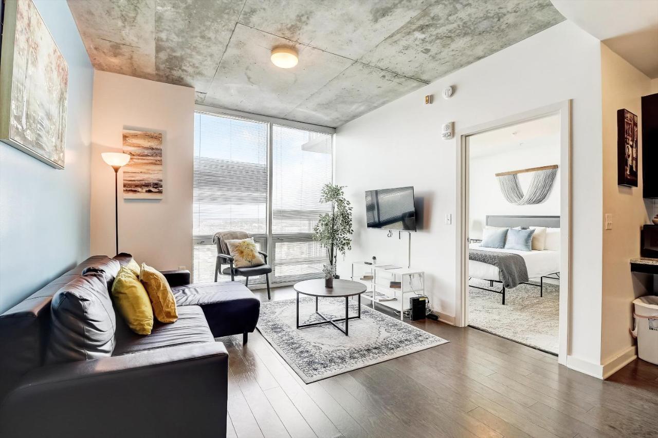 Frontdesk Skyhouse Apts Uptown Charlotte Apartamento Quarto foto